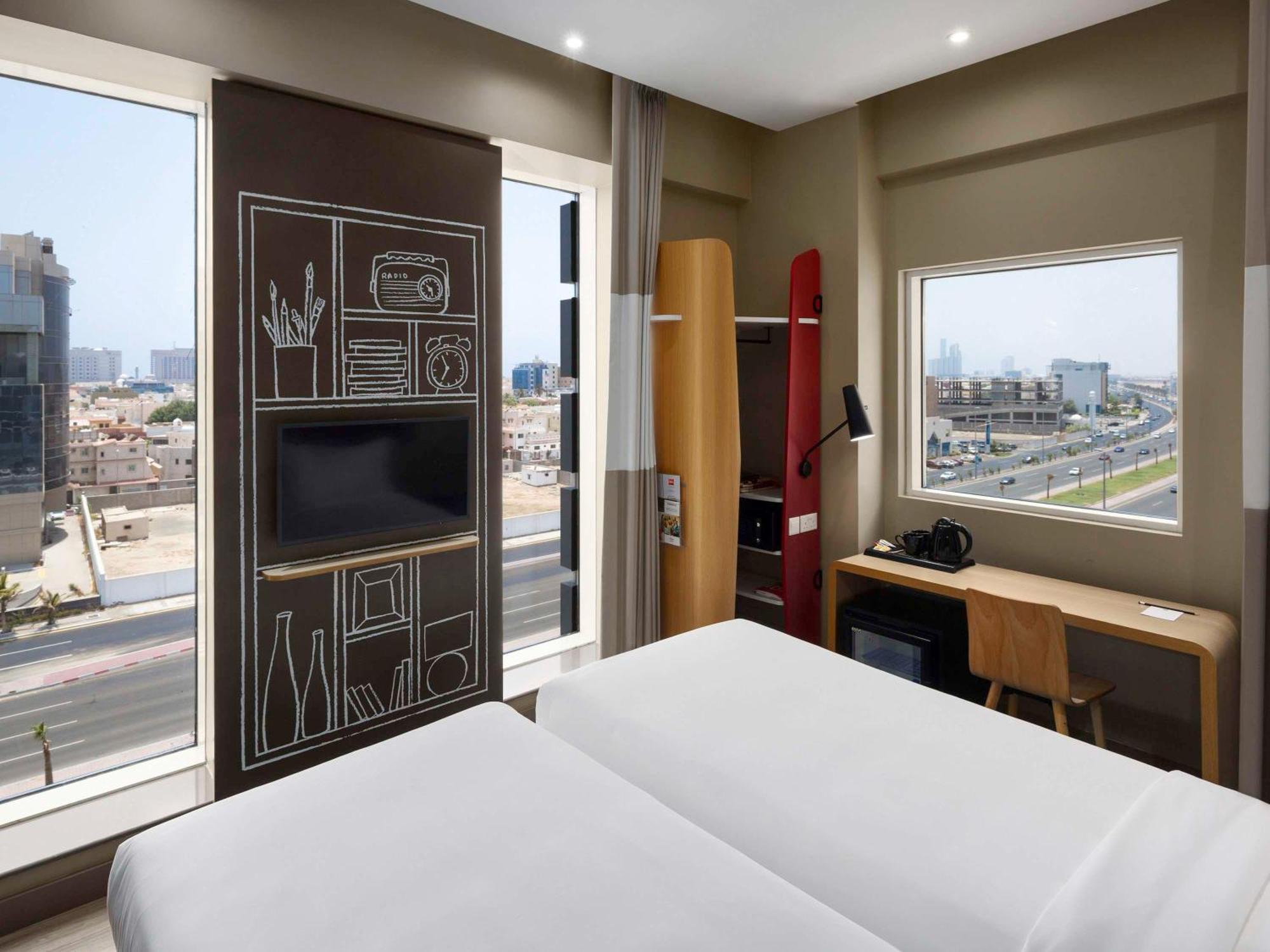 Hotel Ibis Jeddah Malik Road Exterior foto