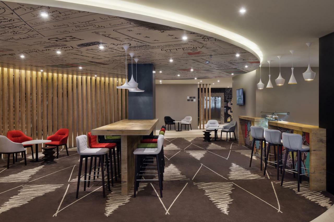 Hotel Ibis Jeddah Malik Road Exterior foto